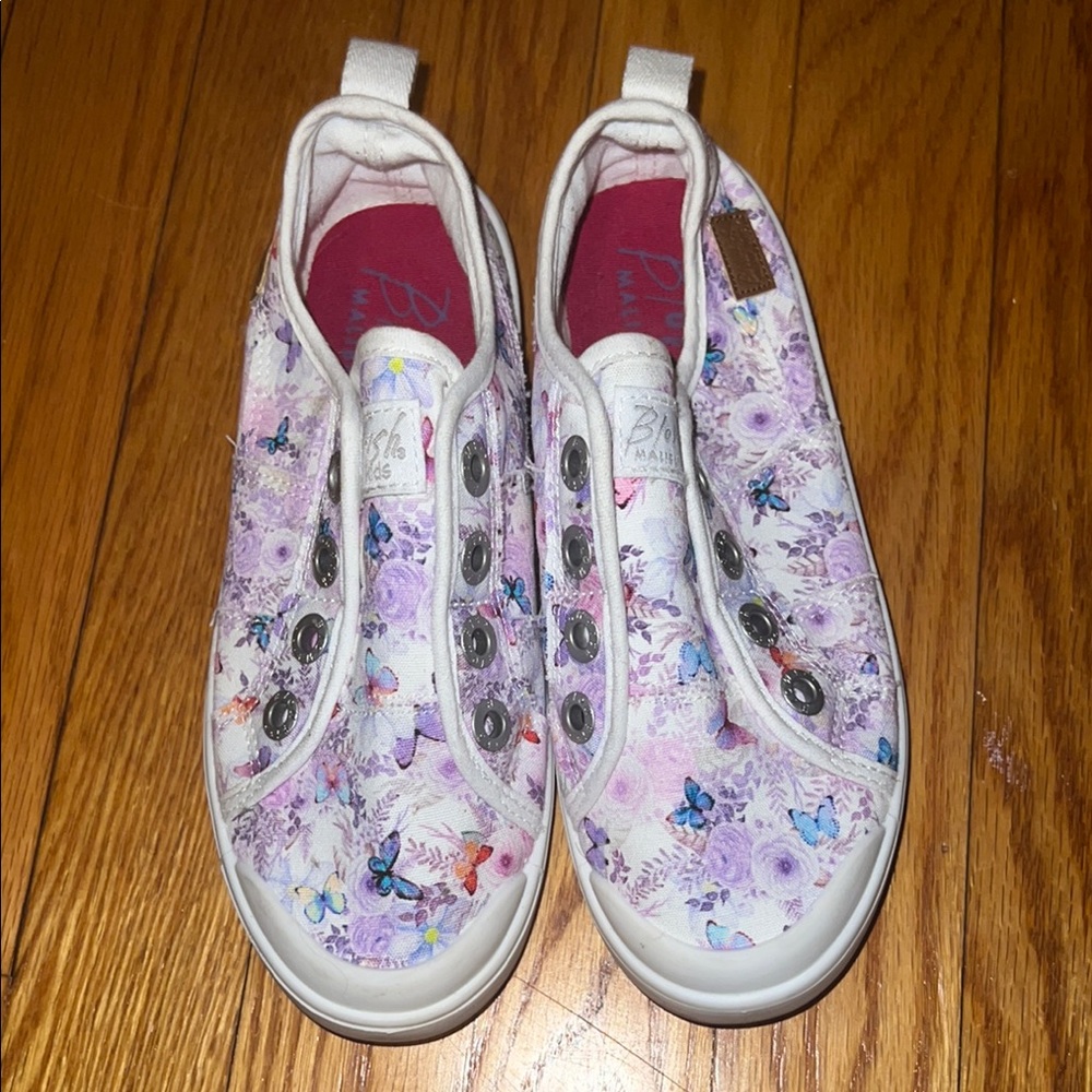 Butterfly sneaker